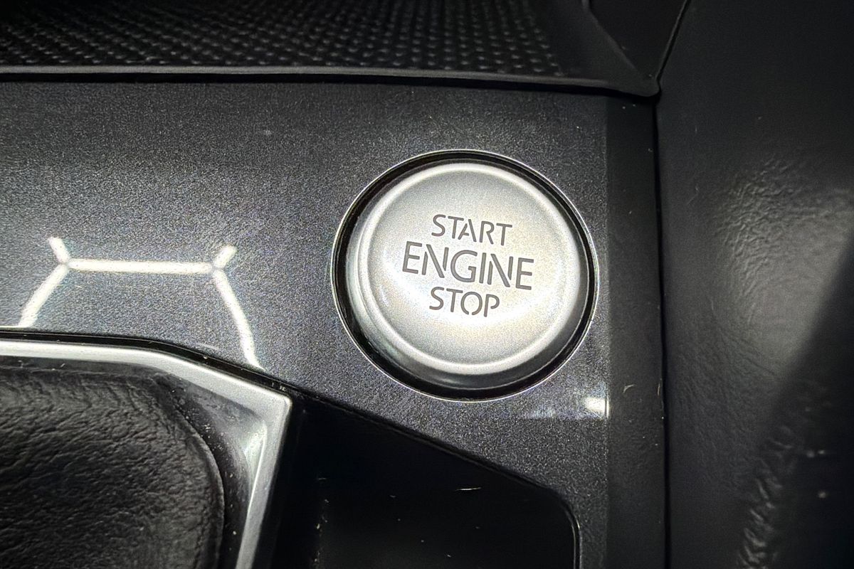 2023 Volkswagen Tiguan 162TSI R-Line 5N