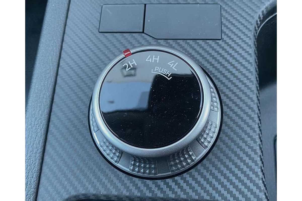 2025 Mitsubishi Triton GLX MV 4X4