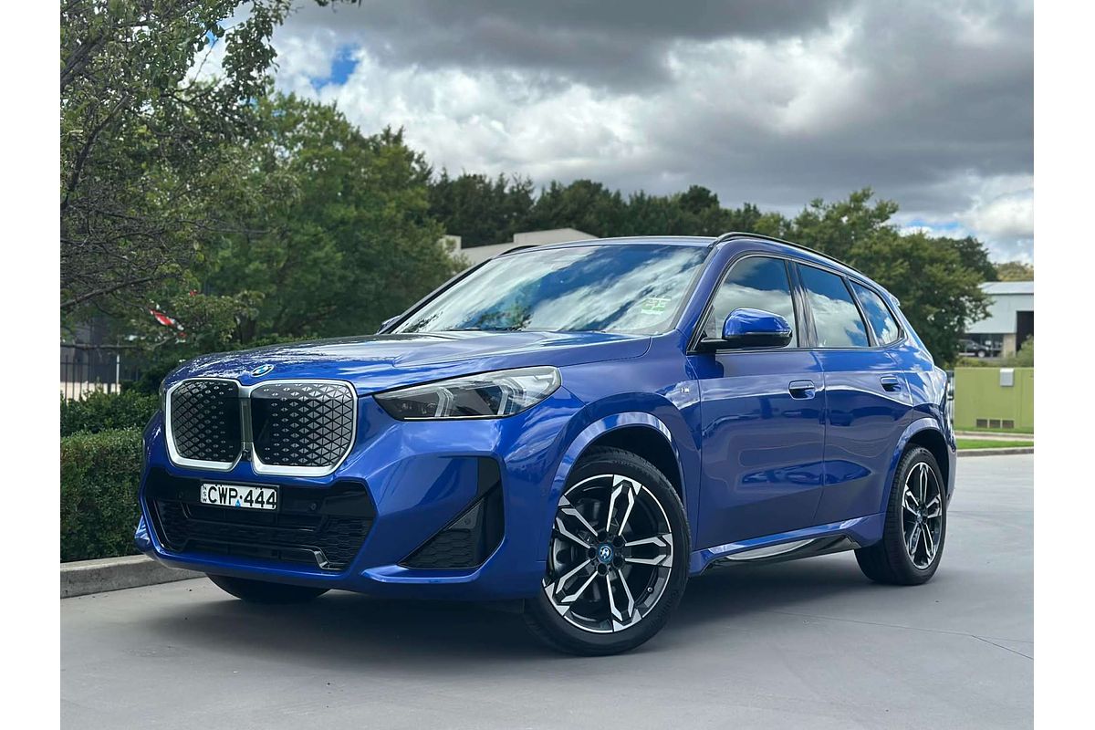 2024 BMW iX1 xDrive30 M Sport U11