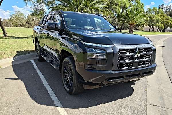 2025 Mitsubishi Triton GSR MV 4X4