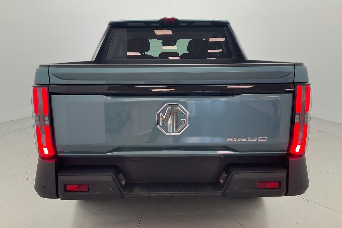 MY25 MG  2.5T AT EXPLORE X