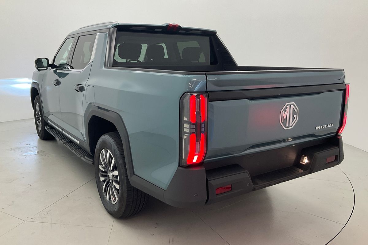 MY25 MG  2.5T AT EXPLORE X