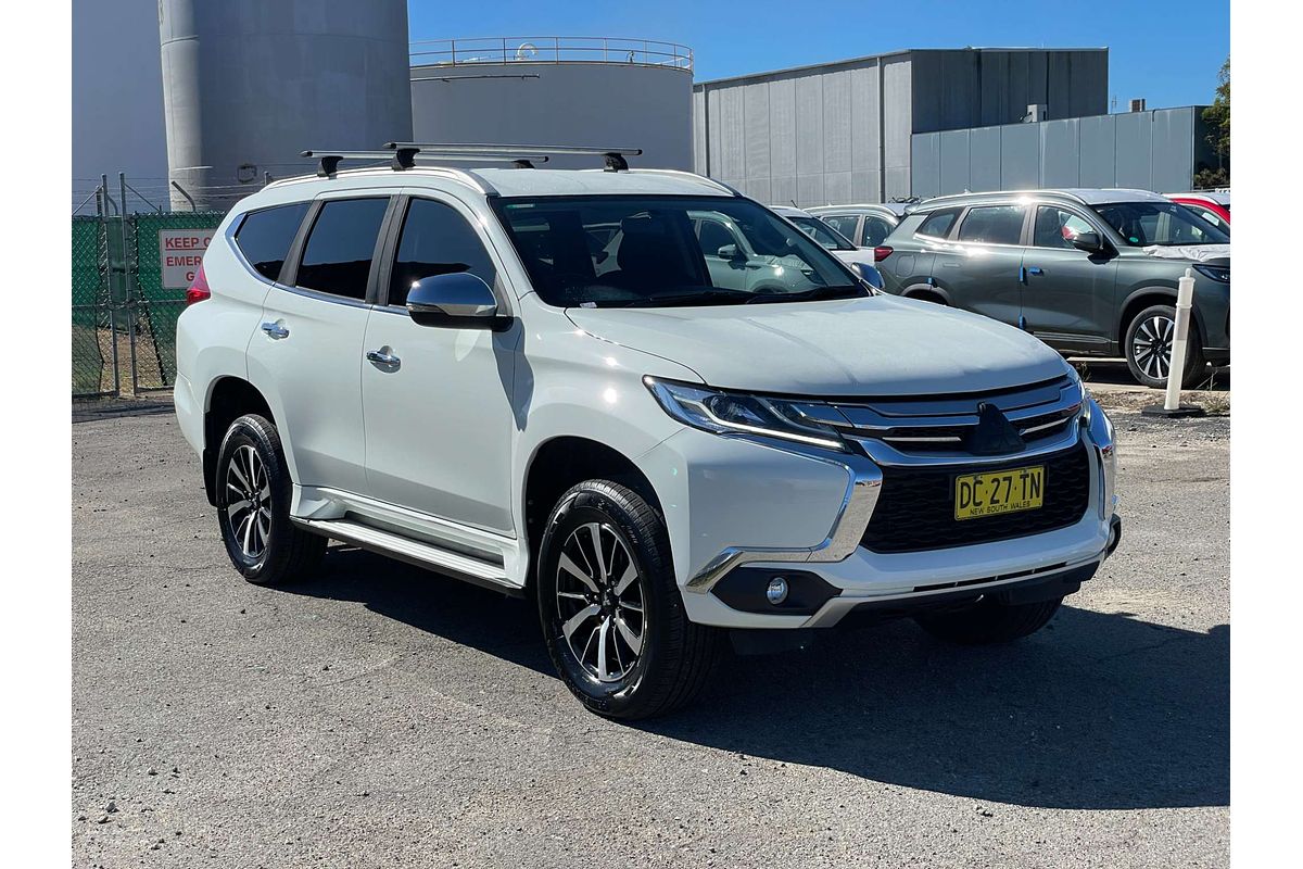 2017 Mitsubishi Pajero Sport GLX QE