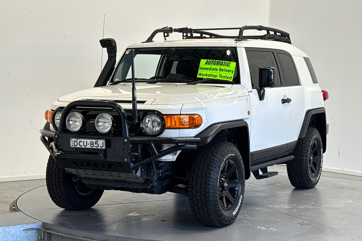 2015 Toyota FJ Cruiser GSJ15R