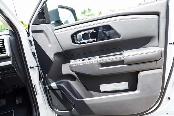 2025 Mitsubishi Triton GLS MV 4X4 thumb-15