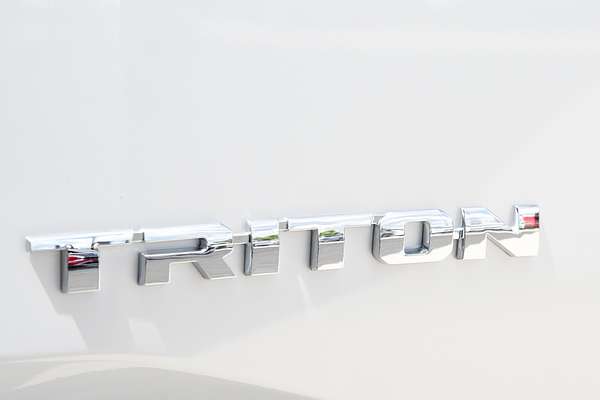 2025 Mitsubishi Triton GLS MV 4X4 thumb-19