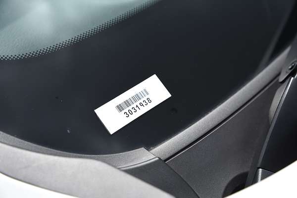 2025 Mitsubishi Triton GLS MV 4X4 thumb-21