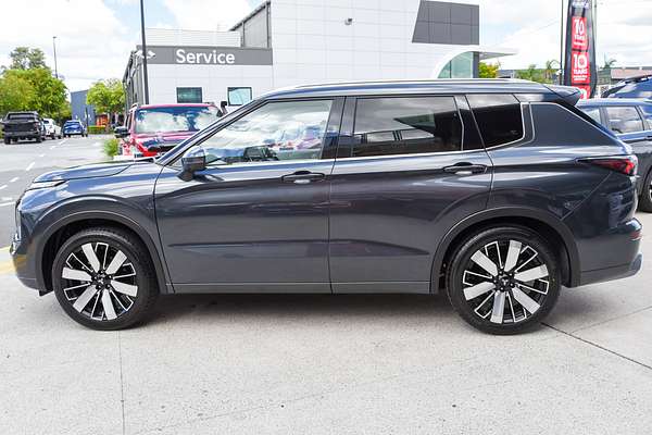 2025 Mitsubishi Outlander Exceed ZM thumb-4