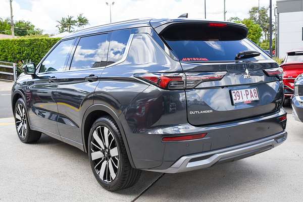 2025 Mitsubishi Outlander Exceed ZM thumb-5