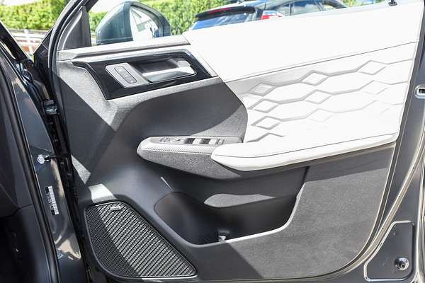 2025 Mitsubishi Outlander Exceed ZM thumb-15