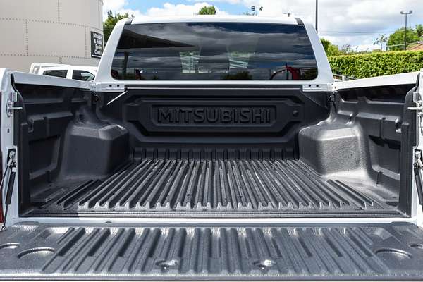 2025 Mitsubishi Triton GLS MV 4X4 thumb-18