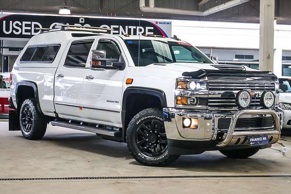 2027 Chevrolet SILVERADO HD 20 17