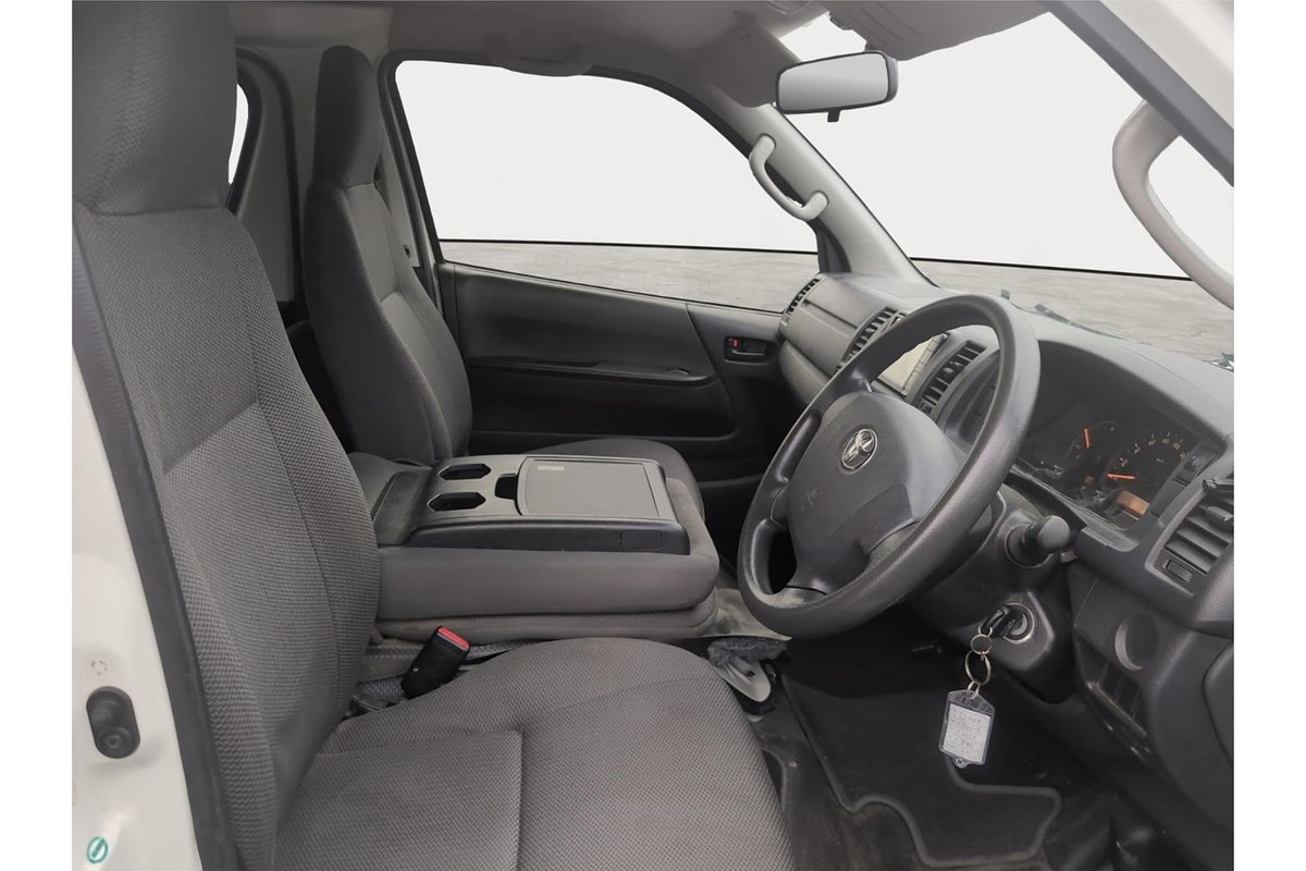 2015 Toyota Hiace Long DX