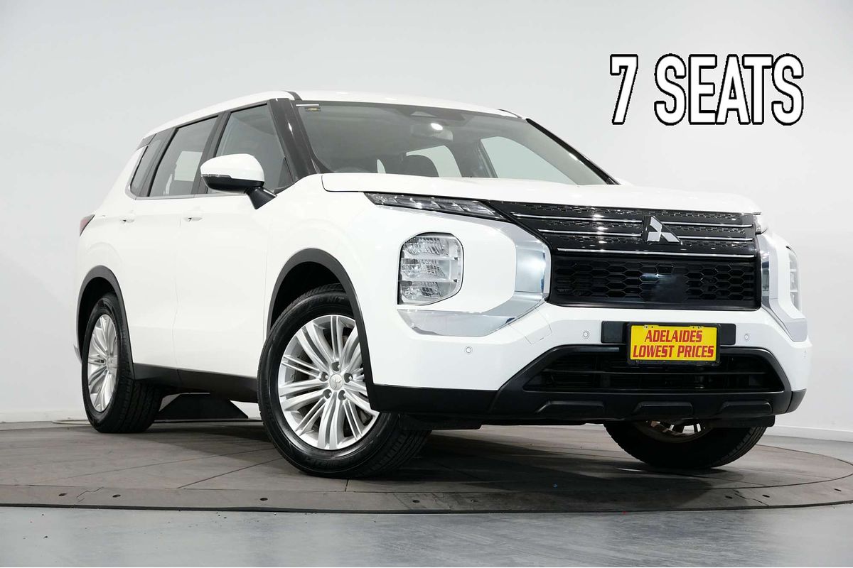 2023 Mitsubishi Outlander ES ZM