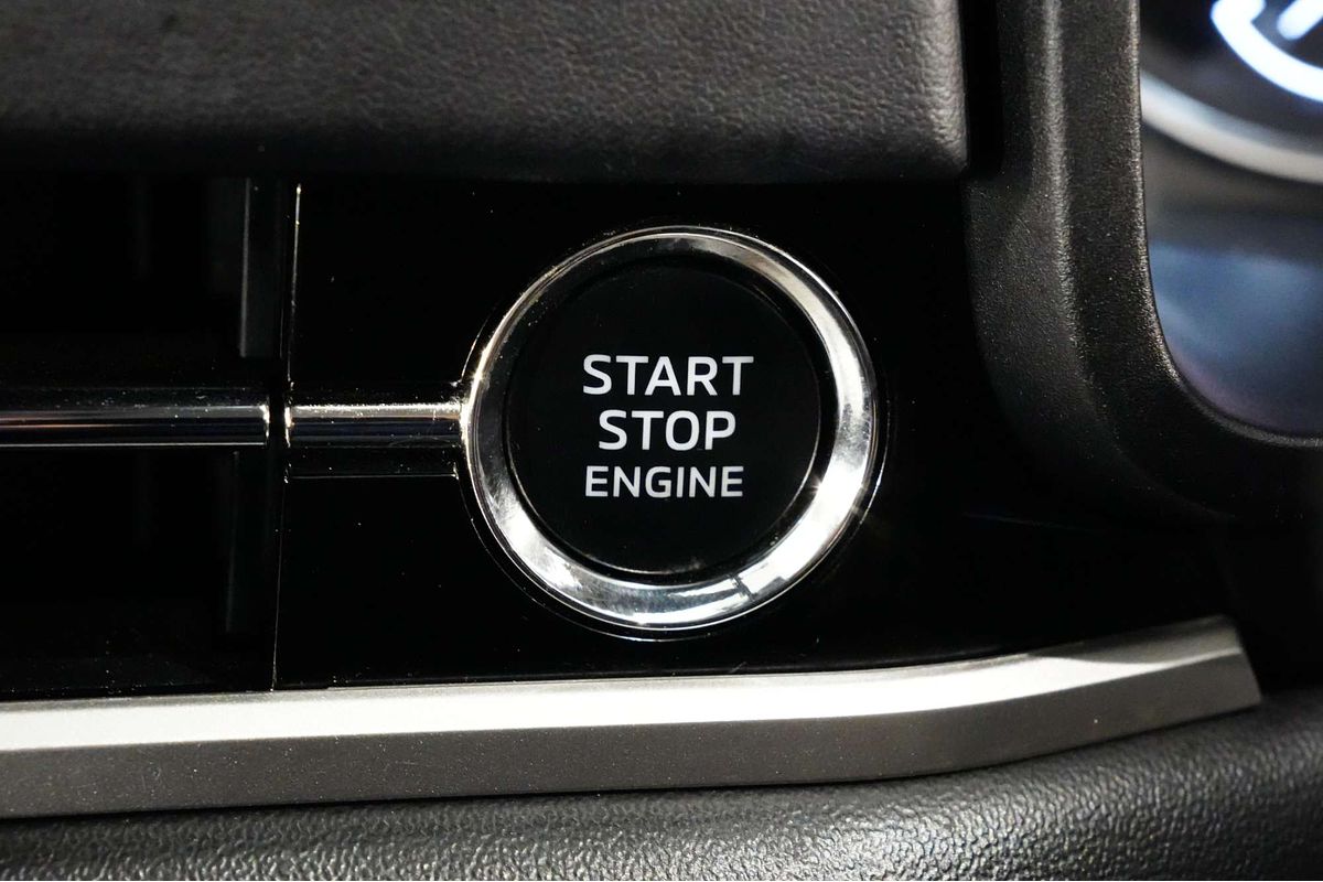 2023 Mitsubishi Outlander ES ZM