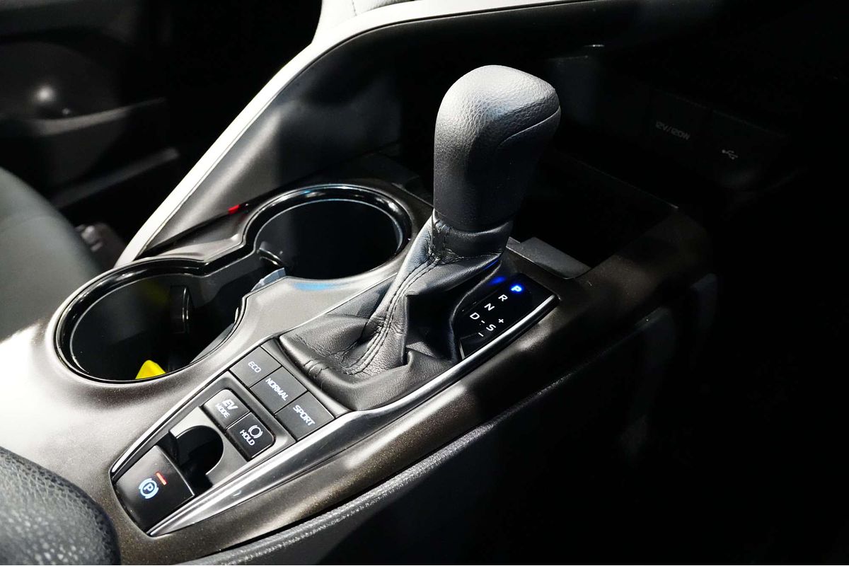 2022 Toyota Camry Ascent AXVH70R