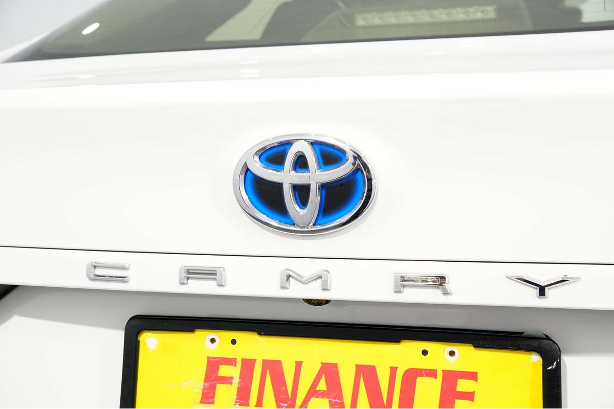 2021 Toyota Camry Ascent AXVH70R