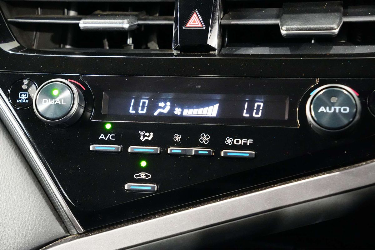 2021 Toyota Camry Ascent AXVH70R