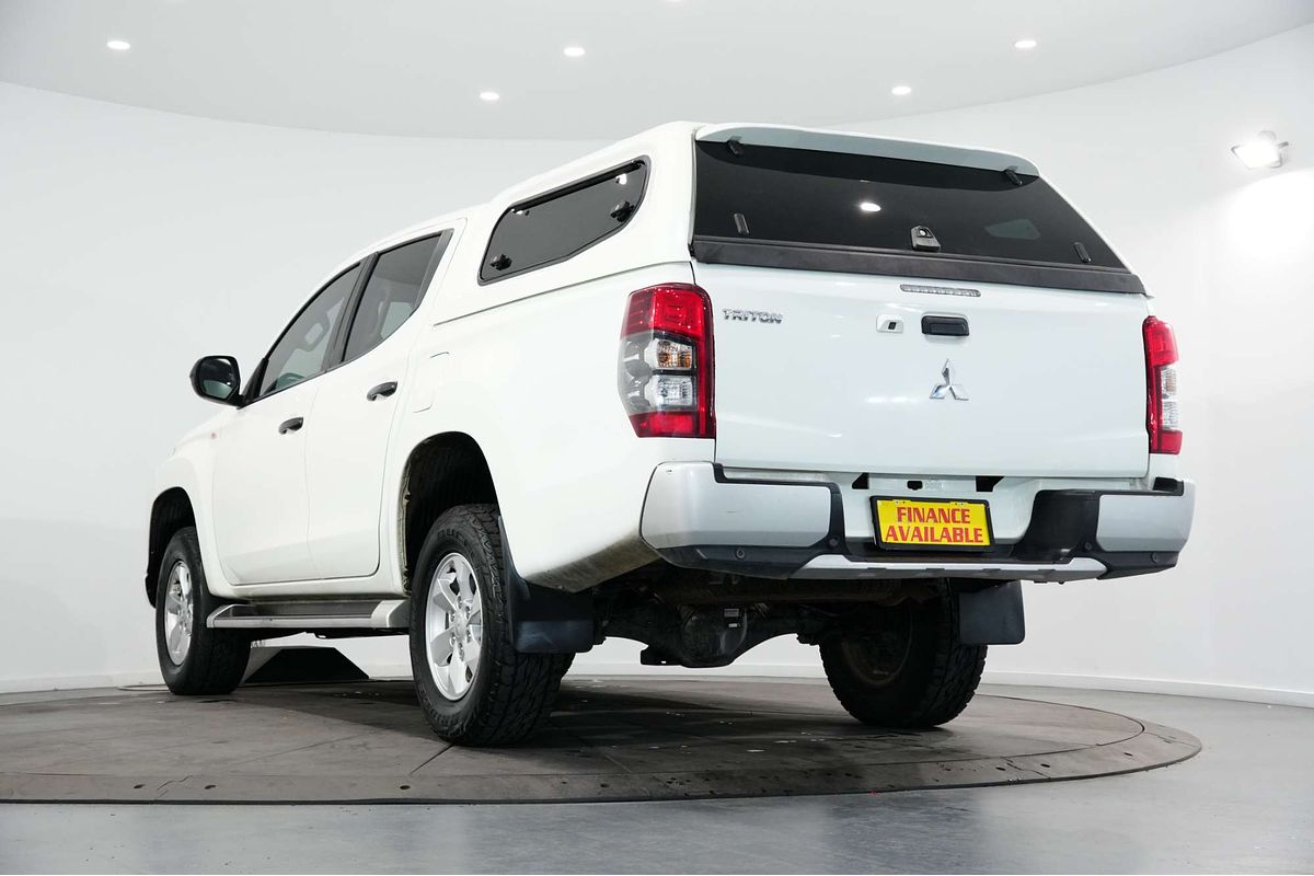 2022 Mitsubishi Triton GLX+ MR 4X4