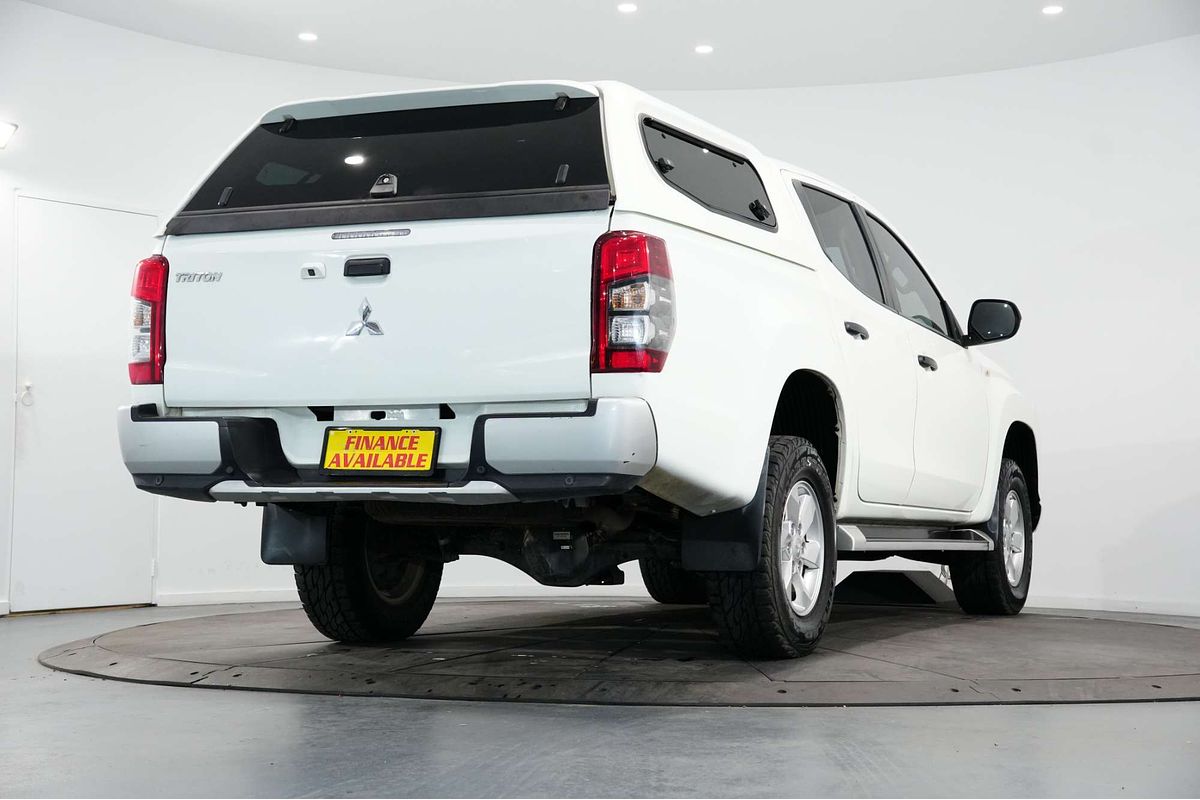 2022 Mitsubishi Triton GLX+ MR 4X4