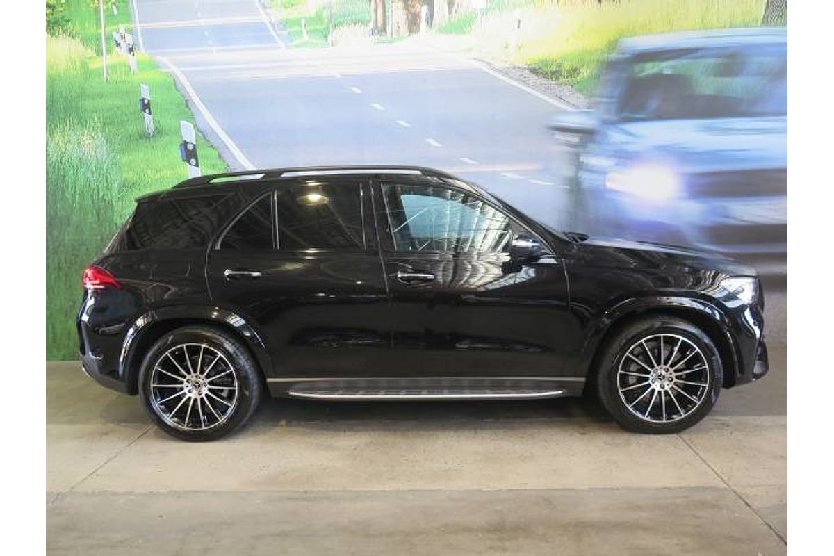 2022 Mercedes-Benz 300D V167