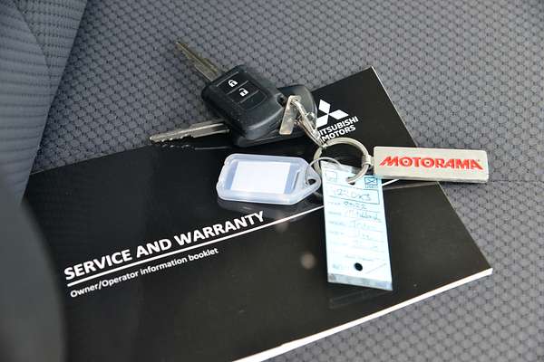 2022 Mitsubishi Triton GLX-R MR 4X4 thumb-21