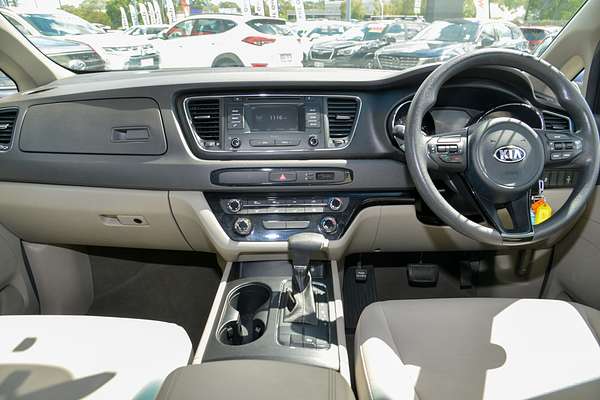 2017 Kia Carnival S YP thumb-16