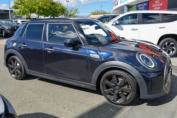 2023 MINI Hatch Cooper S MINI Yours F55 LCI-2 thumb-4