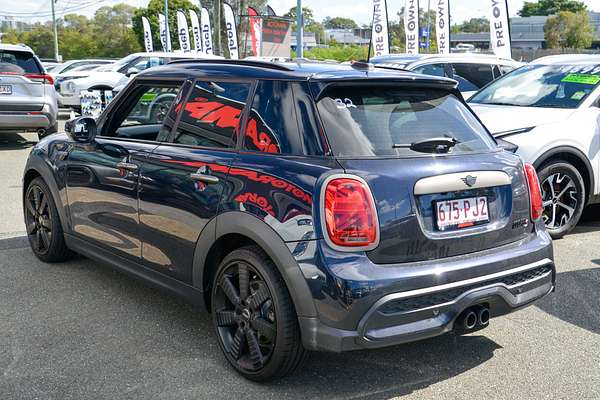 2023 MINI Hatch Cooper S MINI Yours F55 LCI-2 thumb-5