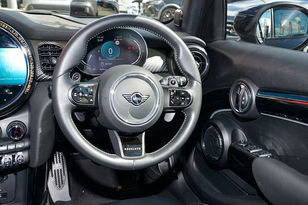 2023 MINI Hatch Cooper S MINI Yours F55 LCI-2 thumb-18