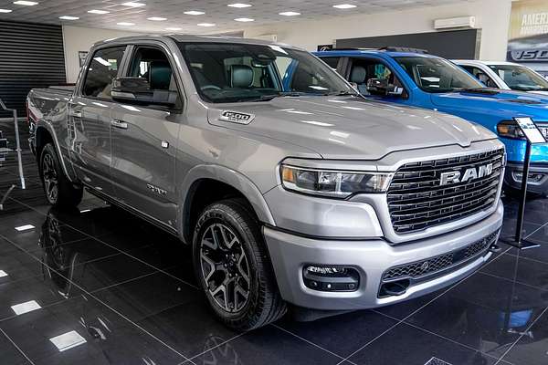 2025 RAM 1500 Laramie Sport Hurricane SO RamBox DT 4X4 SWB