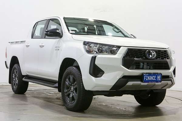 2025 Toyota Hilux SR GUN126R 4X4