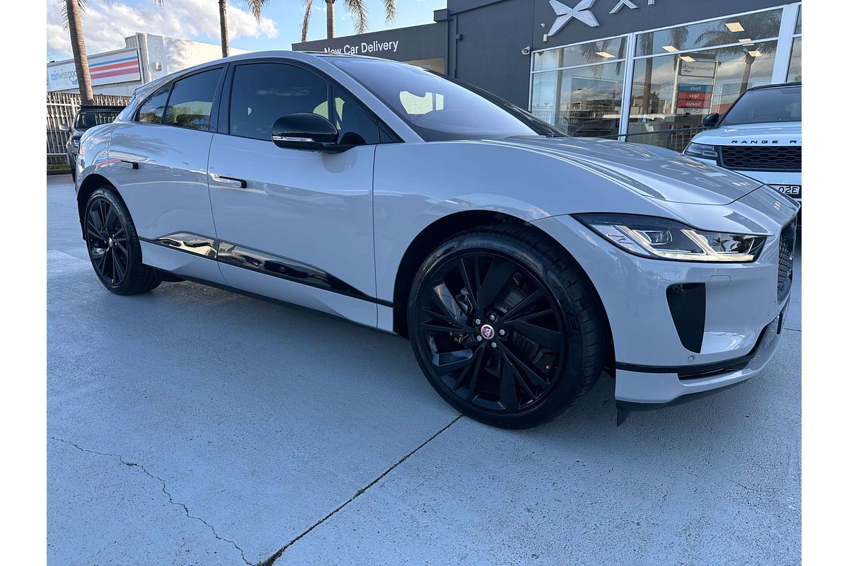 2022 Jaguar I-PACE EV400 SE X590