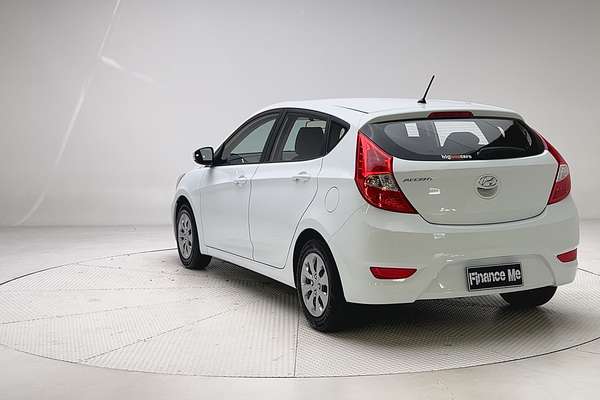 2016 Hyundai Accent Active RB4 thumb-6