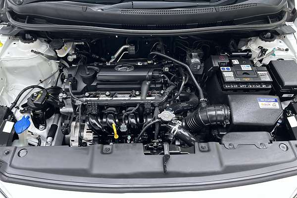 2016 Hyundai Accent Active RB4 thumb-10