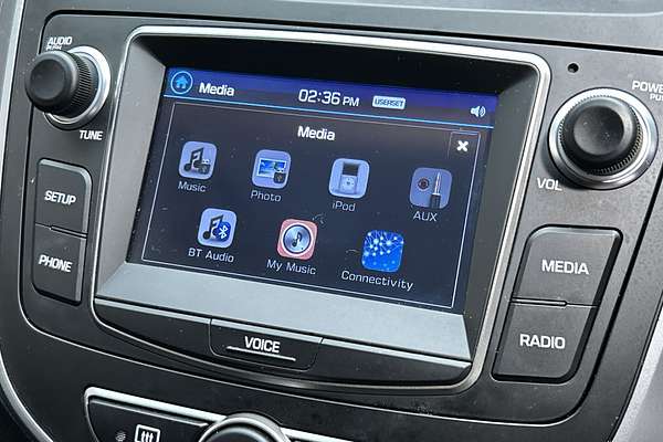 2016 Hyundai Accent Active RB4 thumb-14