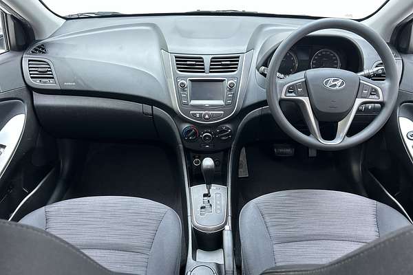 2016 Hyundai Accent Active RB4 thumb-19