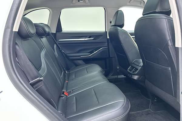 2023 GWM Haval H6 Ultra B01 thumb-11