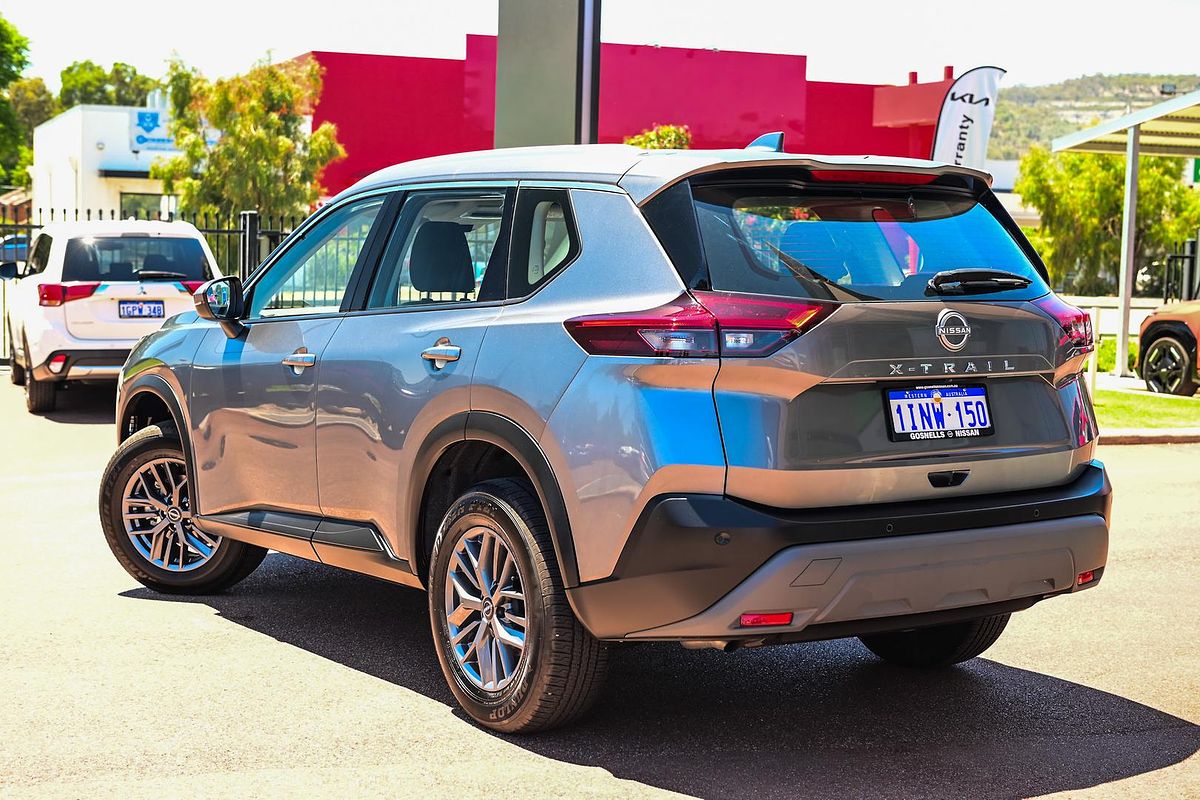 2025 Nissan X-TRAIL ST T33