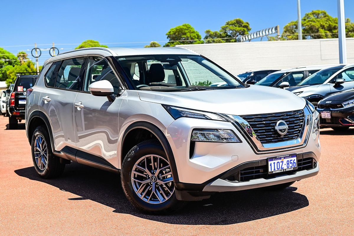 2025 Nissan X-TRAIL ST T33