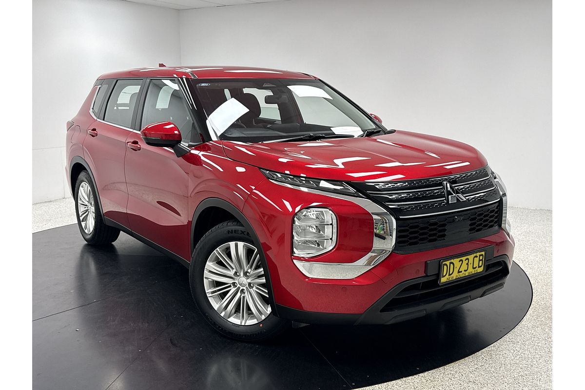 2022 Mitsubishi Outlander ES ZM