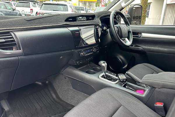 2017 Toyota Hilux SR5 GUN126R 4X4 thumb-19