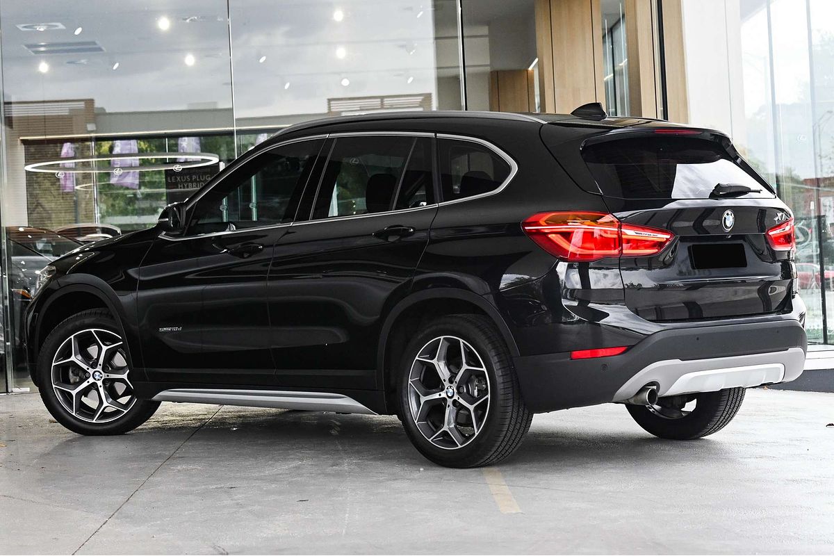 2016 BMW X1 sDrive18d F48