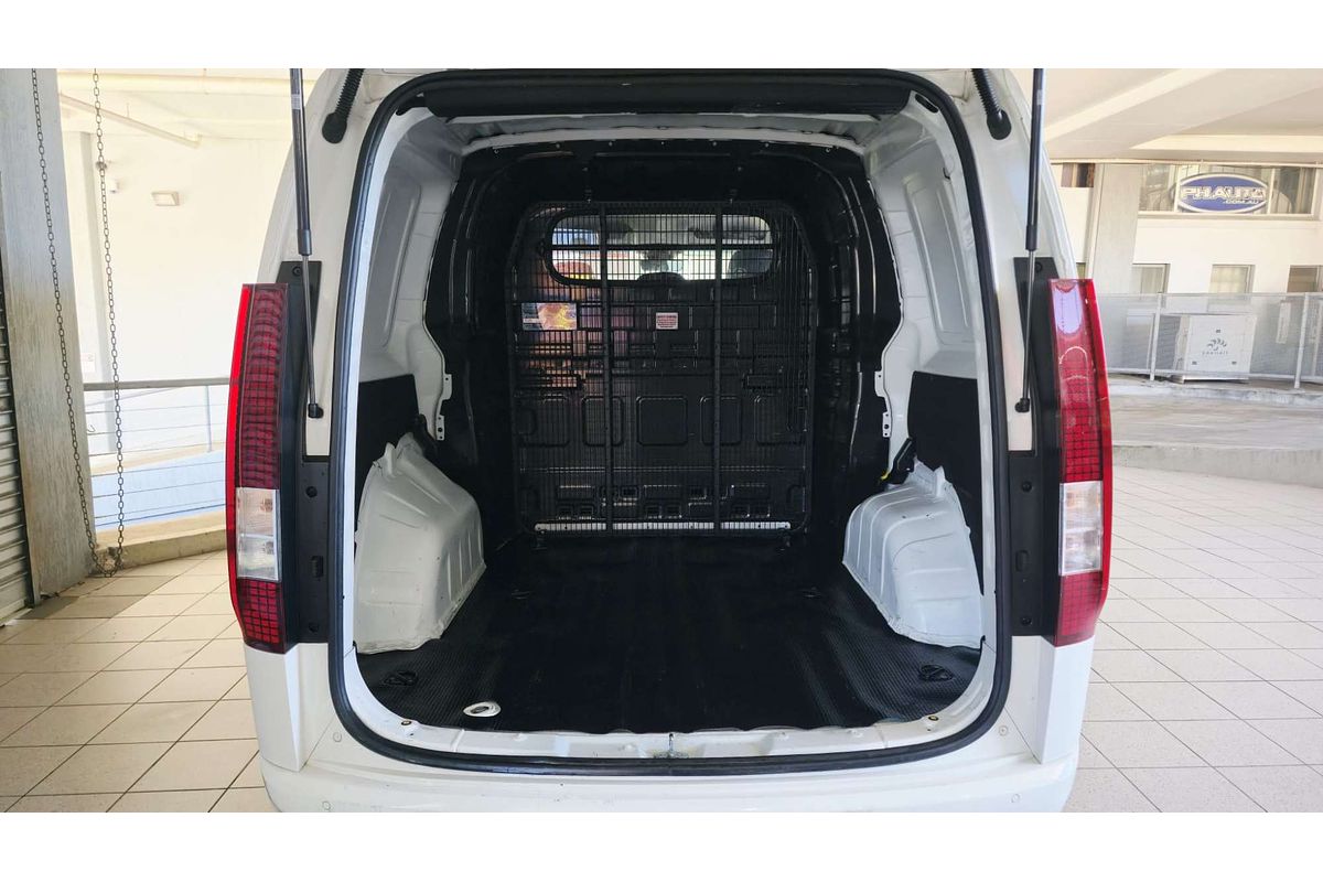 STARIA US4.V2 MY24 LOAD 2S 2.2D LIFTBACK 2.2L DT4 TURBO CDI 8 SP AUTOMATIC SEQUENTIAL 5D VAN 