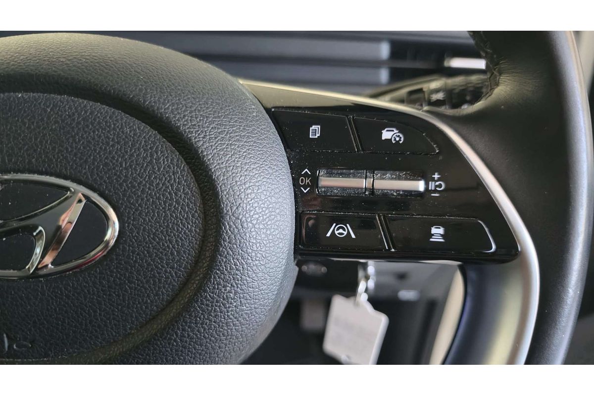 STARIA US4.V2 MY24 LOAD 2S 2.2D LIFTBACK 2.2L DT4 TURBO CDI 8 SP AUTOMATIC SEQUENTIAL 5D VAN 