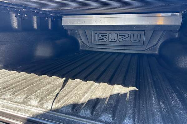 2024 Isuzu D-MAX X-TERRAIN 4X4 thumb-10