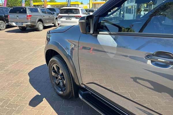 2024 Isuzu D-MAX X-TERRAIN 4X4 thumb-16