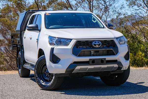 2025 Toyota Hilux SR GUN126R 4X4
