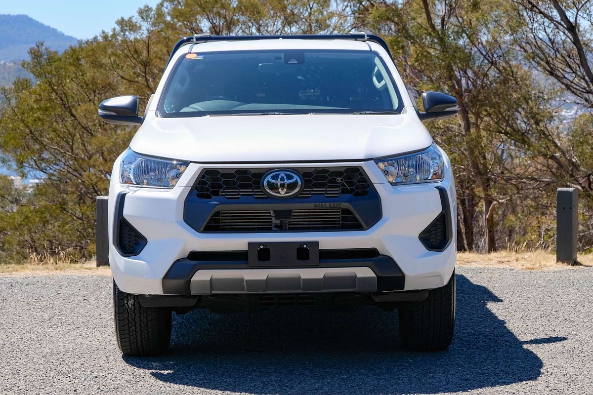 2025 Toyota Hilux SR GUN126R 4X4