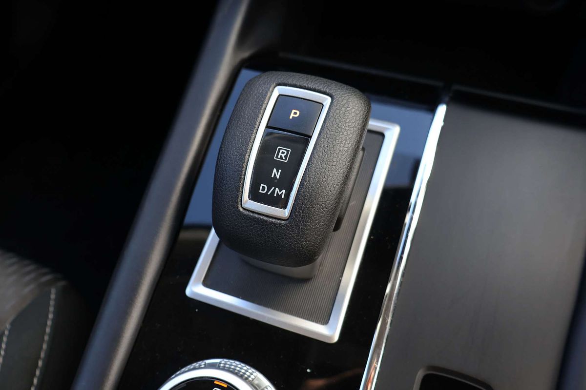 2023 Mitsubishi Outlander ES ZM